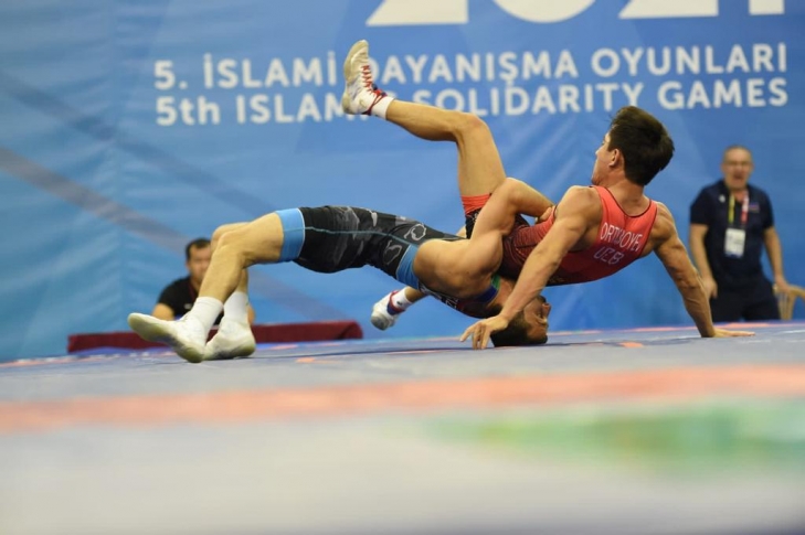 Konya-2021: Pəhləvanlarımız günü 5 medalla başa vurdular